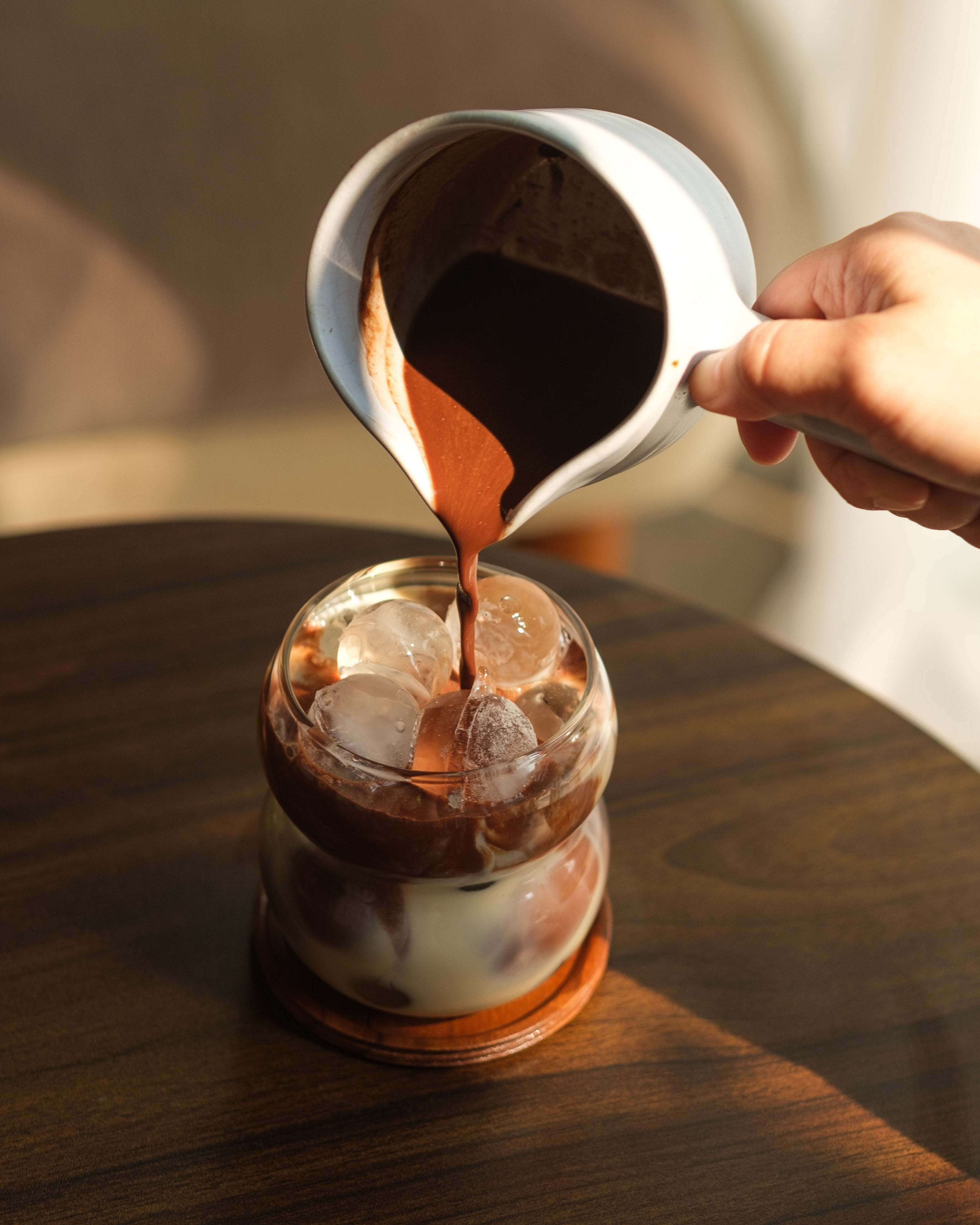 เปลี่ยนจากกาแฟมาเป็นคาเคา — ตื่นตัวได้ ไม่ใจสั่น และค่อย ๆ ลดกาแฟแบบไม่ทรมาน